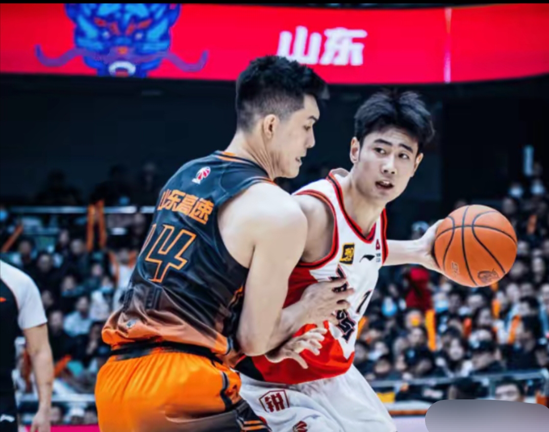 赛前山东男篮更衣室发声：全明星赛节点到来；目标明确；细节决定成败的简单介绍
