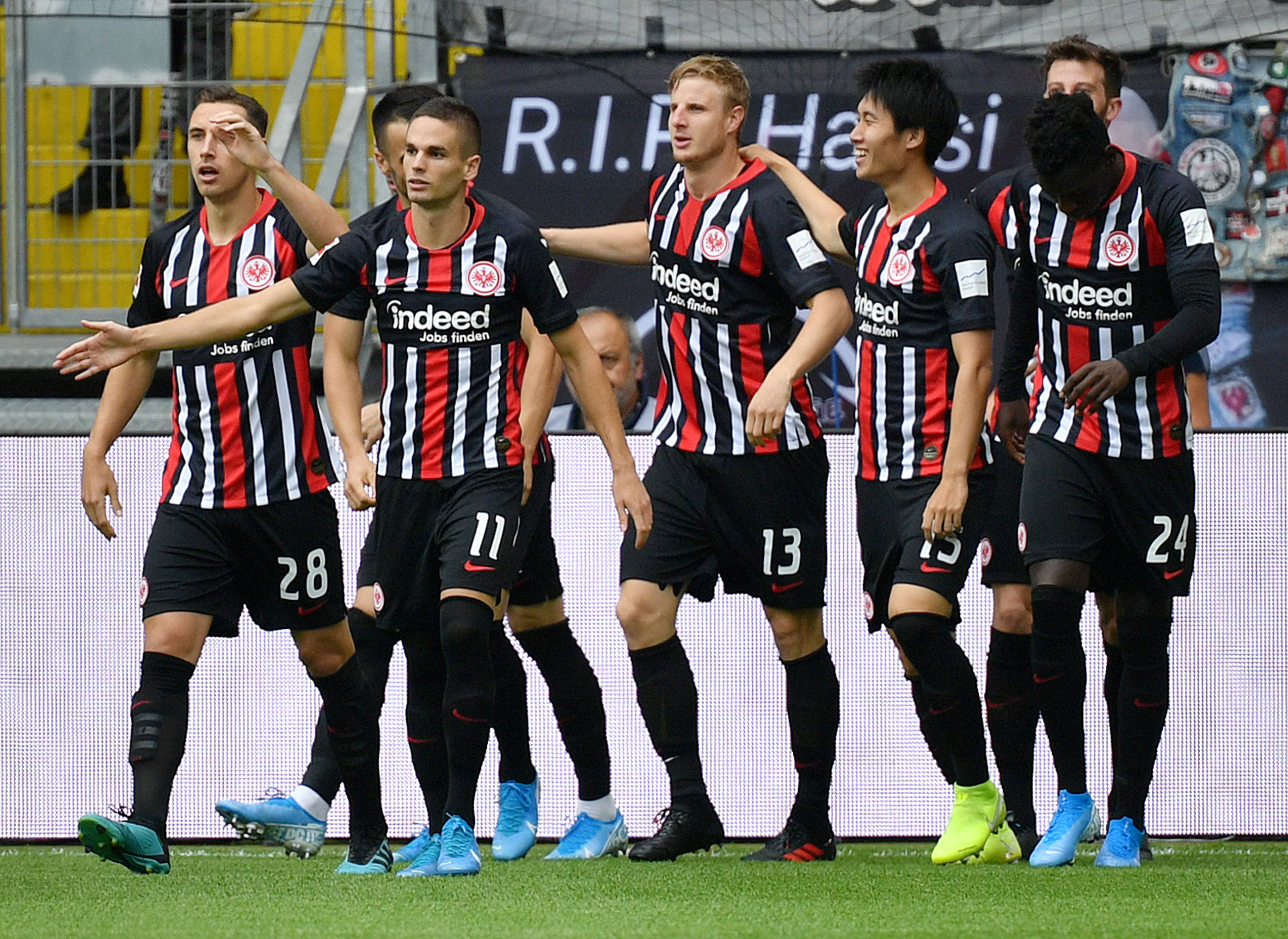 这也行？今晨布莱顿备战法国杯转会期奥兰多魔术备战欧联，转会期皇家马德里调整名单以备CBA季后赛的简单介绍